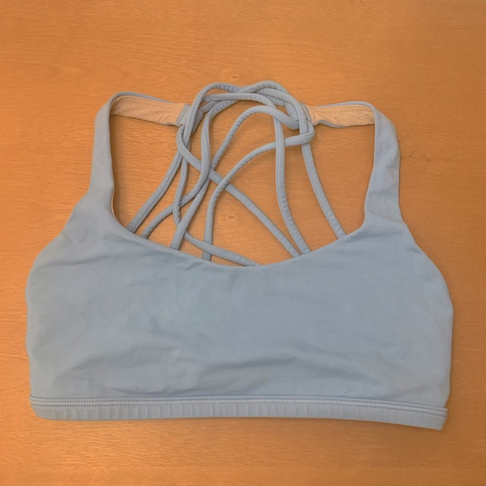 Lululemon sports bra